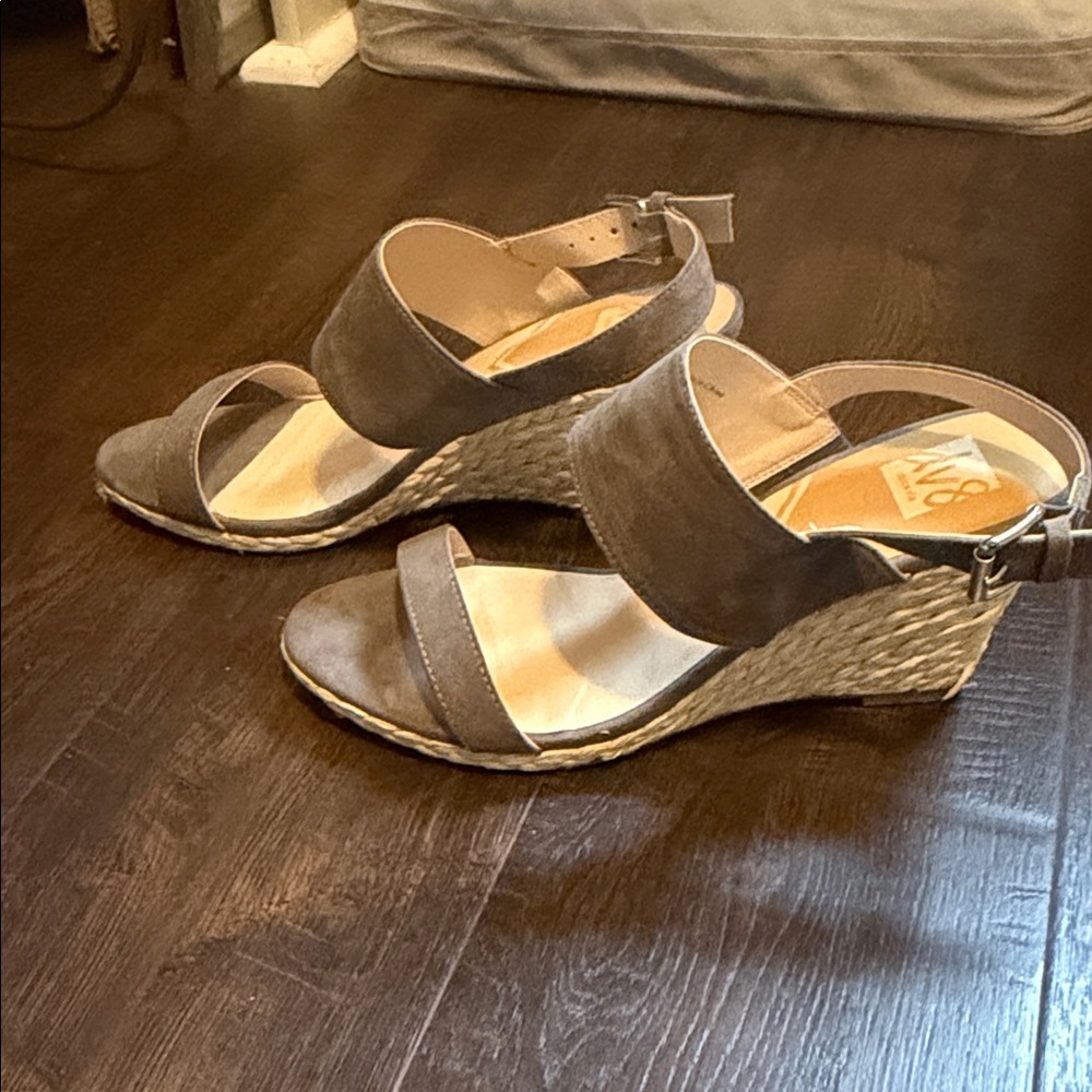 Dolce Vita Taupe Suede Espadrille Wedge Sandals - Picture 3 of 5